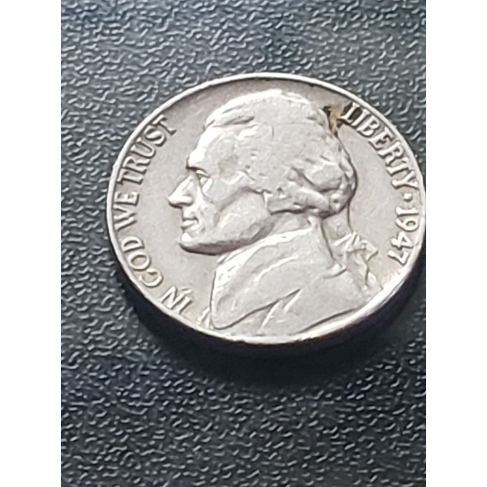 1947‎ JEFFERSON WAR NICKEL - 5 Cents - 35% SILVER COIN